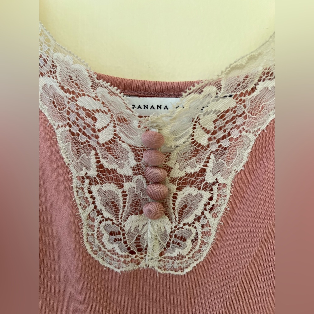 Banana Republic Pink Lace Cami - Picture 3 of 5